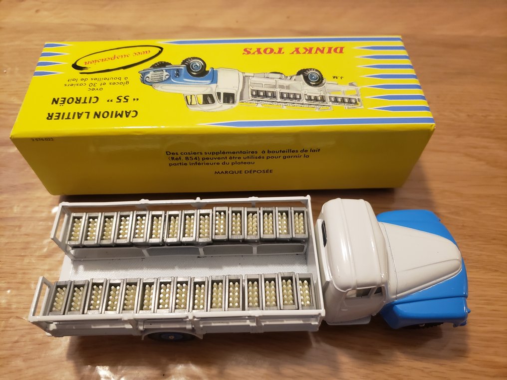 Atlas, Mattel, Dinky Toys - Model vrachtwagen - Dinky Toys Camion Laitier "55" Citroën, Boxed - Later Re-Issue Model #1.0
