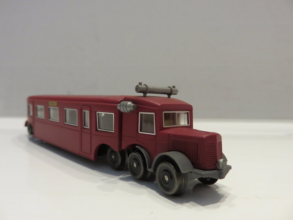 Märklin/Hamo H0 - 8304 - Model train railcar (1) - Micheline railbus - SNCF #1.0