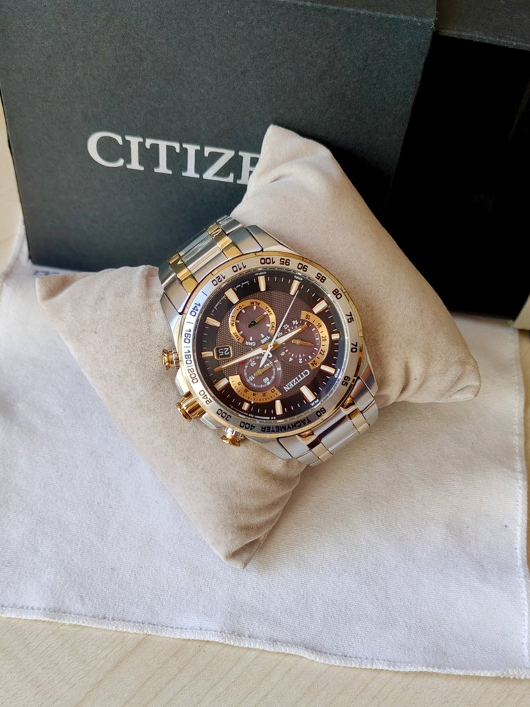 Citizen - Solar Radiocontrolled Atomic Timekeeping - 没有保留价 - 男士 - 2010-2020年 #1.0
