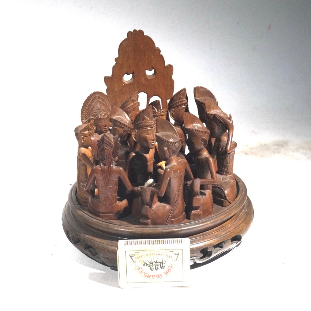 Gamelan orchestra – 12 figures + podium - Indonesia - 20th century #1.0