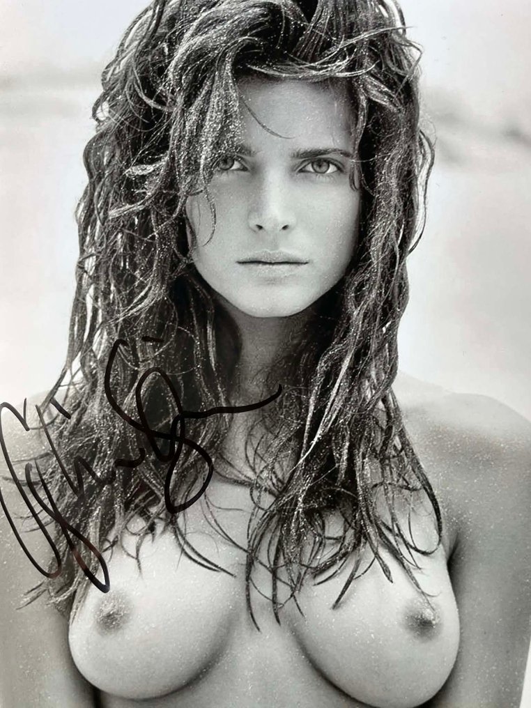 Stephanie Seymour – Signed Artistic Photograph – Iconic 90s Supermodel – Associated with Guns N' - - Sexy - 1990 #2.1