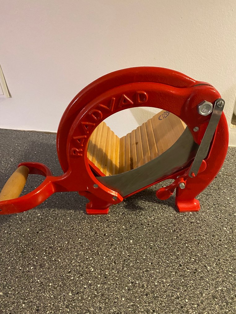 Raadvad - Ove Larsen - Bread slicer -  294 - Cast iron #1.0