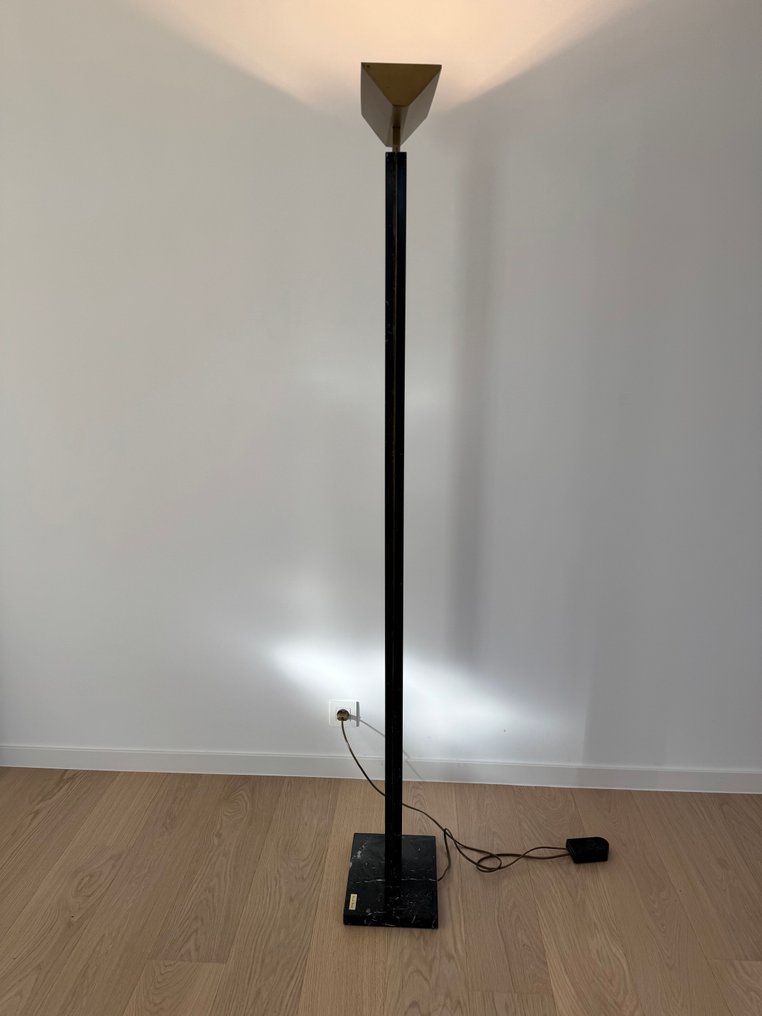 Camille Breesch - Camille Breesch - Floor lamp - Carrara marble #2.1