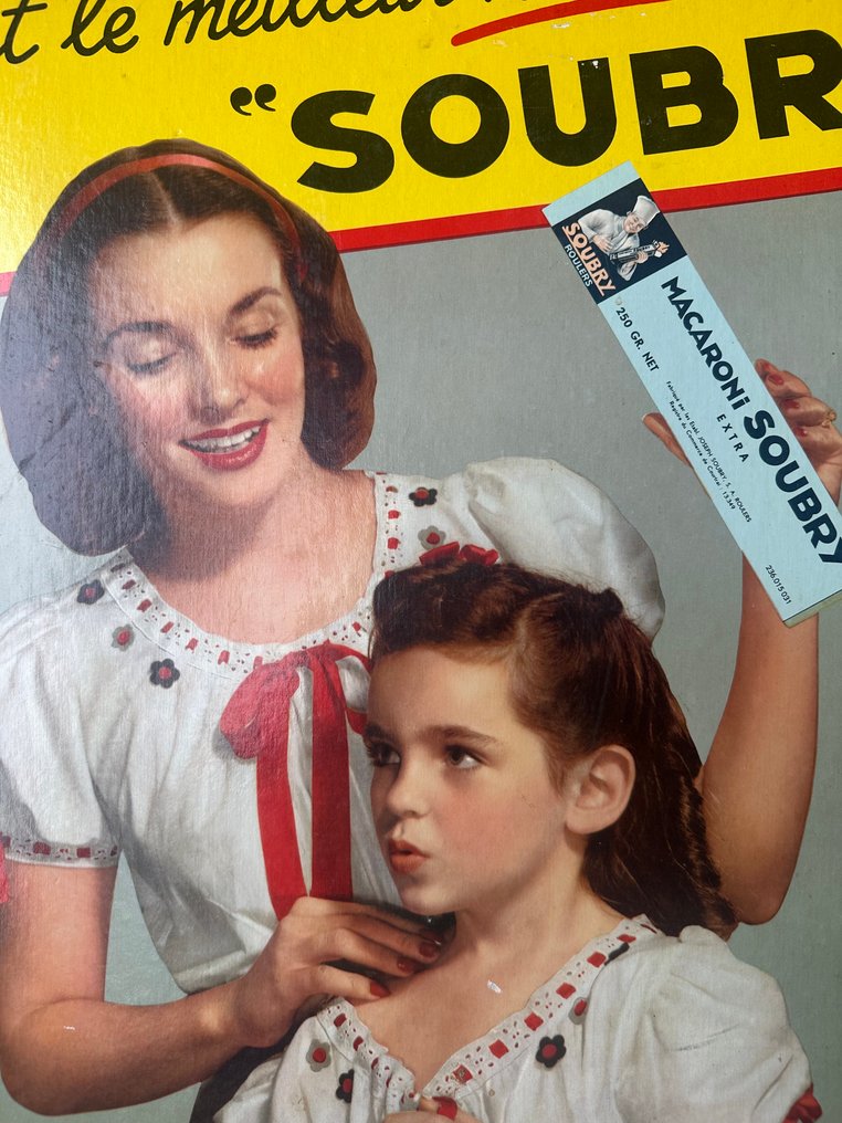 Macaroni Soubry - 廣告牌 - 纸箱 #2.1