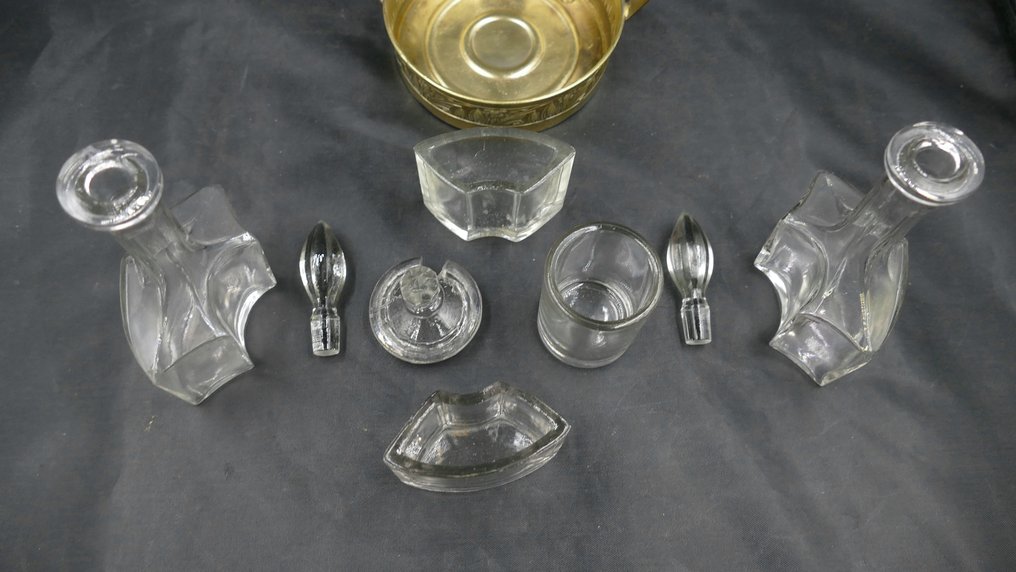 Bordservice - Glas, Messing, Olie- og eddike-distributør. #3.2