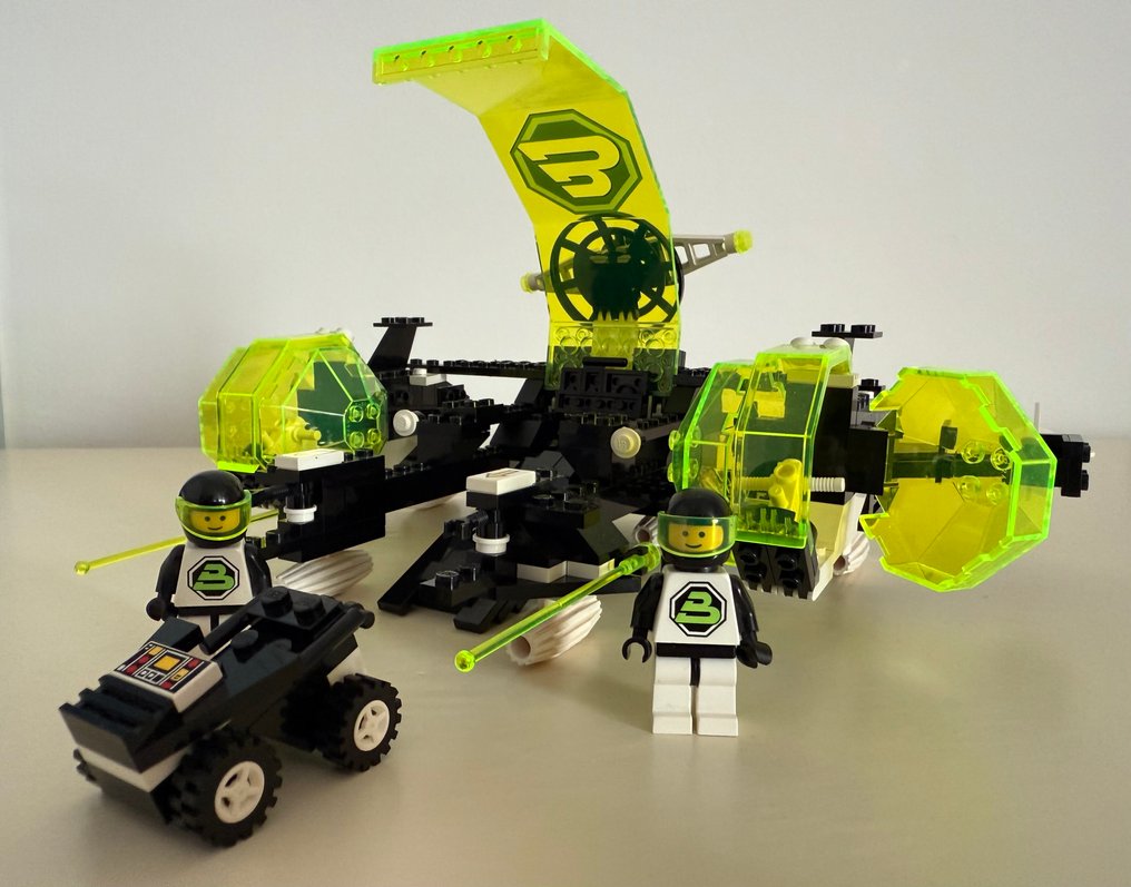 LEGO Set - 6981 - Blacktron - Aerial Intruder #1.0