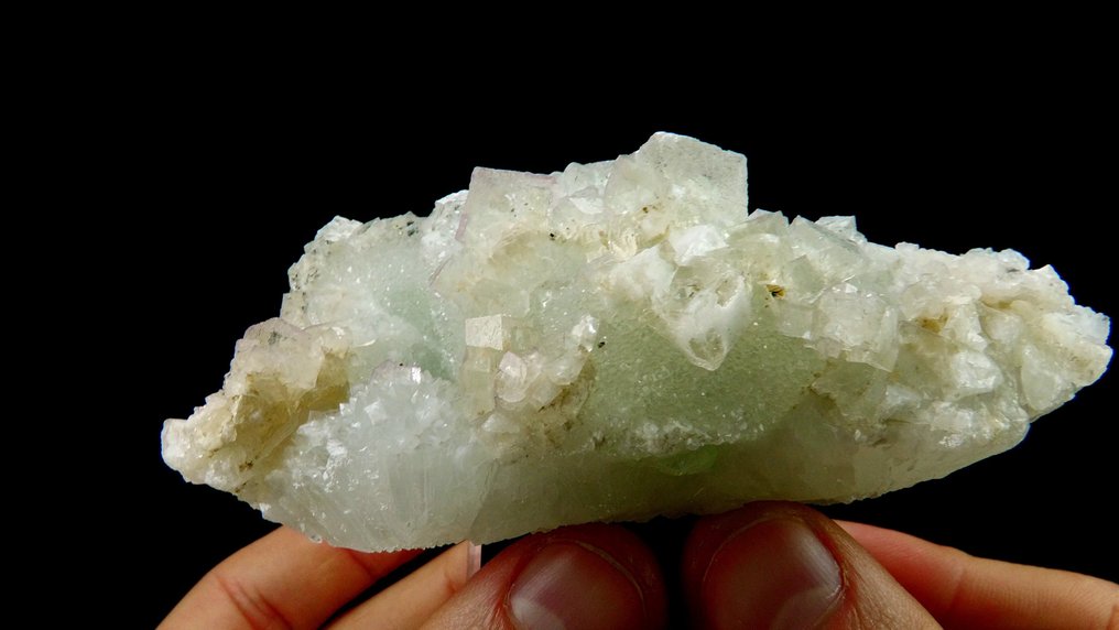 Fluorite pe Quartz - Mina Pratclaux, Langeac, Auvergne, Franța - Înălțime: 9.5 cm - Lățime: 4.8 cm- 235 g #1.0