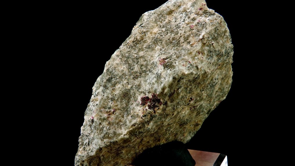 Villaumite - Rouma Island, Los Archipelago, Guinea - Height: 10.5 cm - Width: 6.8 cm- 257 g #3.2