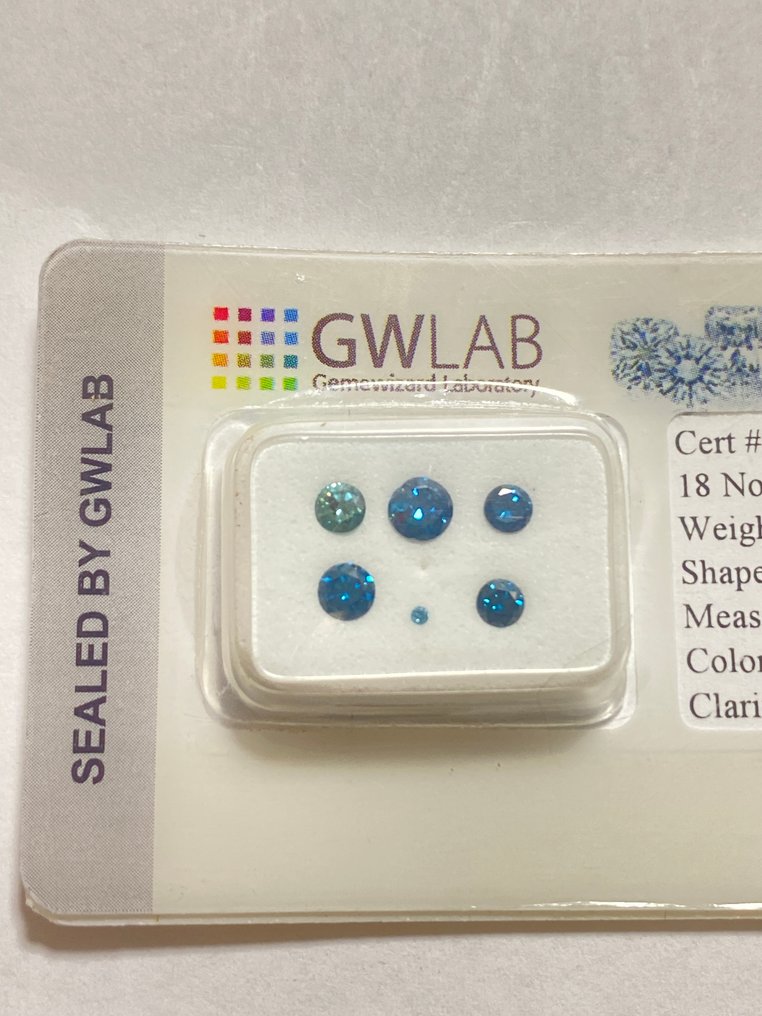 Senza prezzo di riserva - 6 pcs Diamante  (Con trattamento colore)  - 0.70 ct - Rotondo - VS2, I1 - Gemewizard Gemological Laboratory (GWLab) #1.0