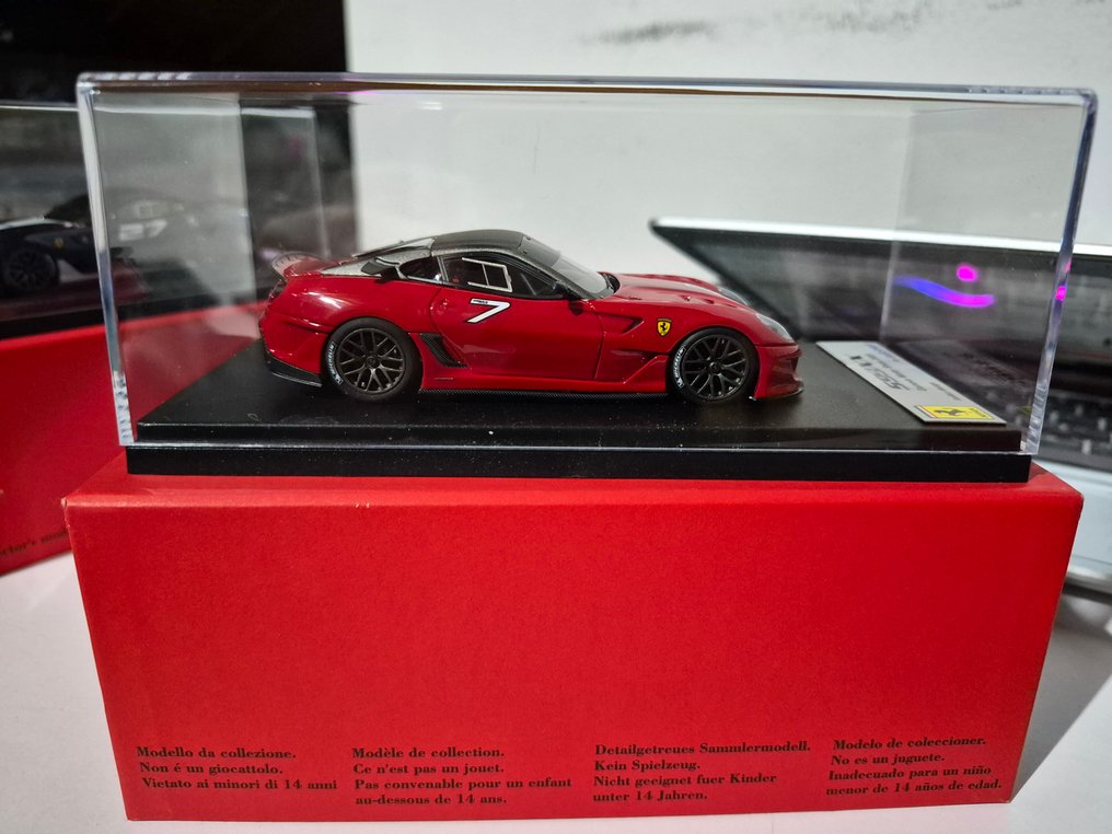 Look Smart 1:43 - Σπορ αυτοκίνητο μοντελισμού - Ferrari 599XX Clienti rosso corsa/grigio #7 Salon Geneve 2009 - LS368I #1.0