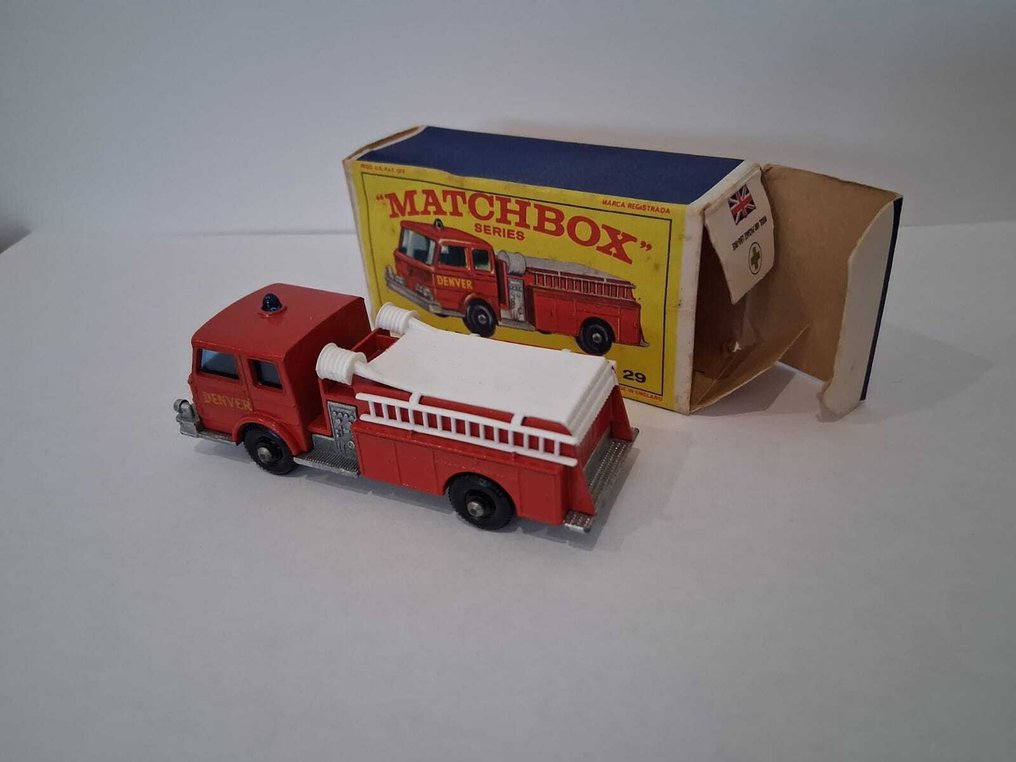 Matchbox 1:64 - Modell teherautó  (2) - Lesney Matchbox 29c Fire pumper & 51c 8-wheel Tipper - 1-75 #4.3