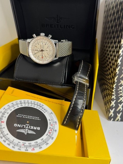 Breitling - Navitimer Worldtimer GMT - A24322 - 男士 - 2011 #1.0