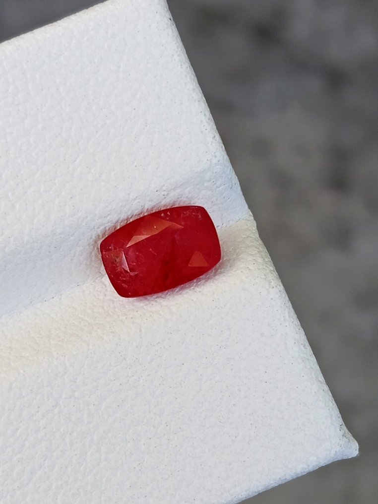 No Reserve Price - 1 pcs  Red Ruby  - 1.35 ct - International Colored Gemstone Association (ICA GemLab) #3.2