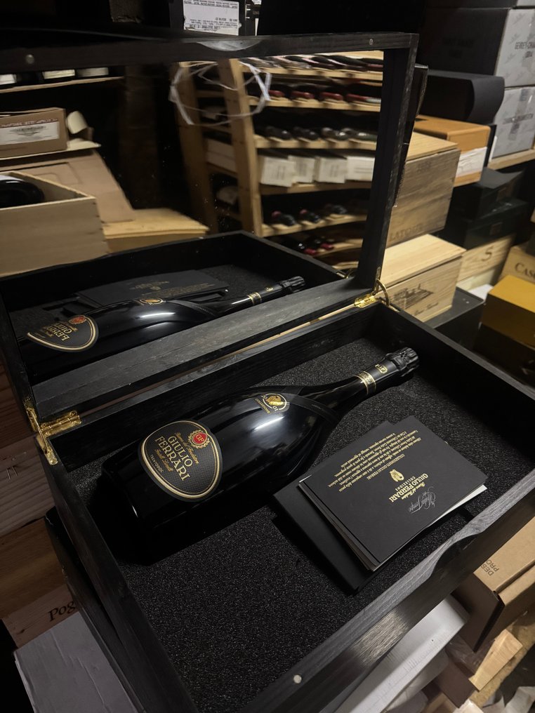 2001 Cantine Ferrari, Giulio Ferrari Riserva del Fondatore Collezione - 特倫托自治省 Brut - 1 馬格南瓶(1.5公升) #1.0