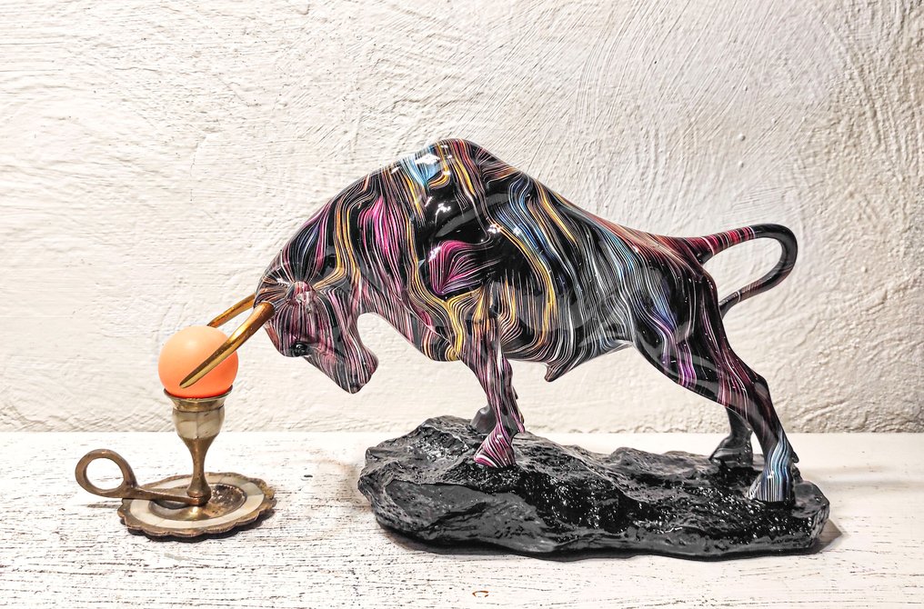 Outdoor sculpture, Toro - 22 cm - Resin #2.1