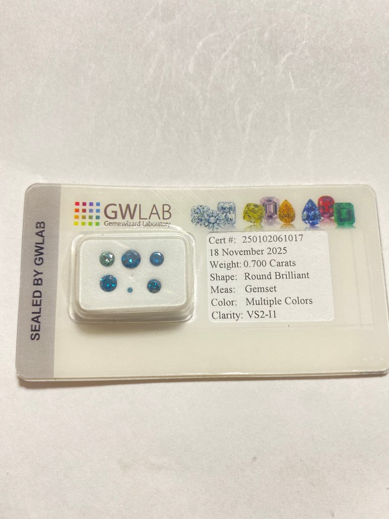 Senza prezzo di riserva - 6 pcs Diamante  (Con trattamento colore)  - 0.70 ct - Rotondo - VS2, I1 - Gemewizard Gemological Laboratory (GWLab) #1.0