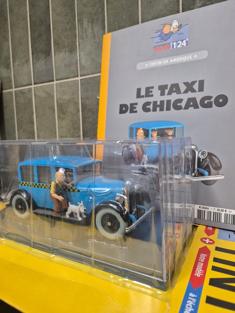 Édition Moulinsart 1:24 - 模型汽车 - Hachette - 丁丁汽车——芝加哥蓝色出租车——配有丁丁、米卢和司机的模型——收藏品 #1.0