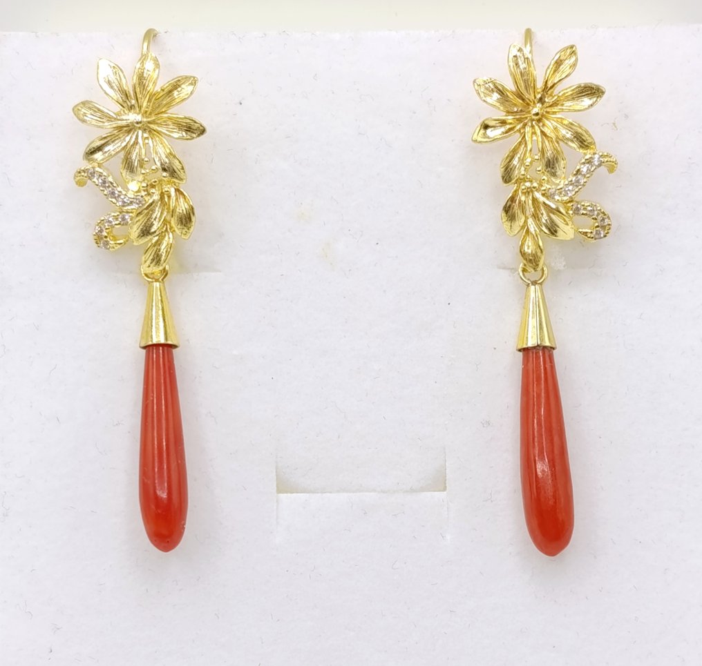 Argento, Placcato oro, corallo Corsica Orecchini - Anni 40 in corallo (Senza Prezzo di Riserva) #1.0
