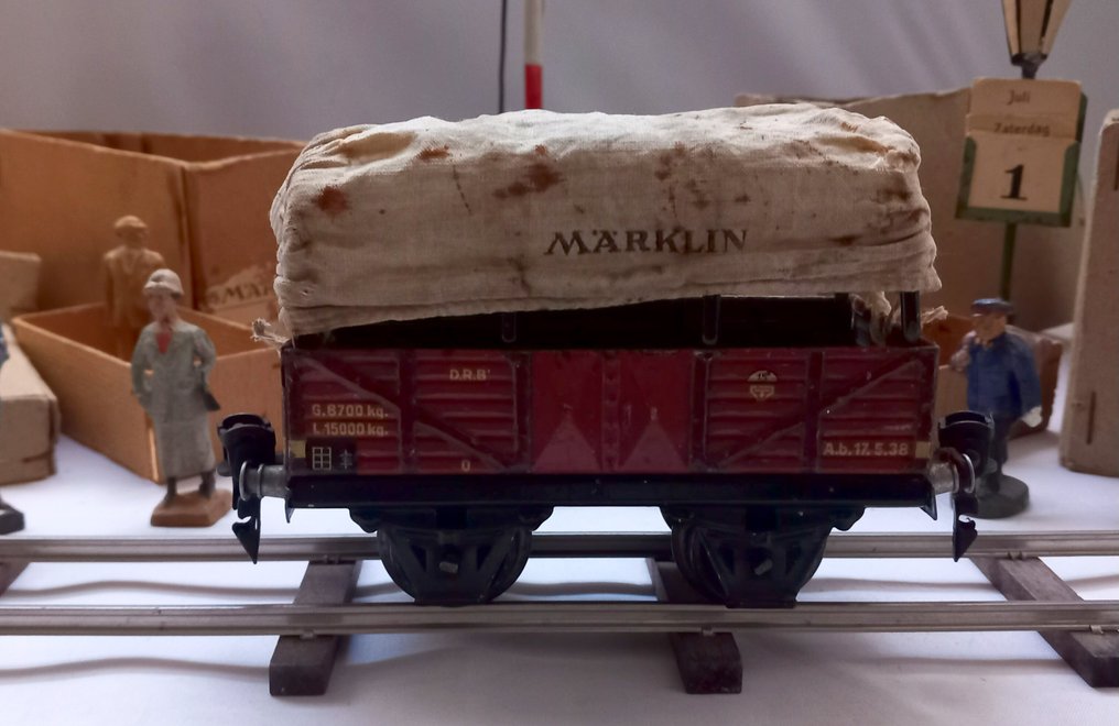 Märklin 0 - Modellino di treno (15) - Set Märklin con figure originali dagli anni 1910 al 1935. - DB #3.2