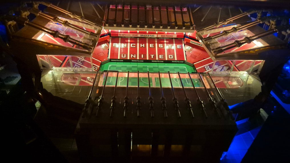 LEGO Set - 10272 - Creator Expert - Old Trafford #1.0