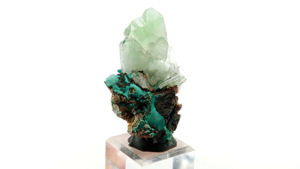 Green Baryte with Malachite - Shangulowé mine, Kambove, Katanga, DR Congo - Height: 5.0 cm - Width: 3.3 cm- 31 g #4.3
