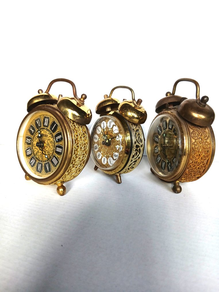 Table/desk clock  (3) - Blessing, Jerger en Trenkle -   copper, glass, metal - 1960-1970 - elegant alarm clocks #1.0