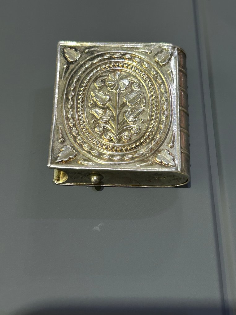 珠寶箱 - .925 銀 - 维多利亚时代的书形吊坠 #1.0