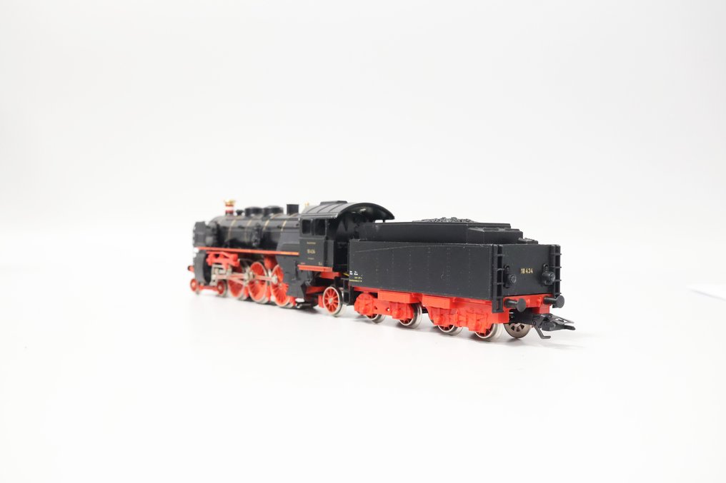 Märklin H0 - 3618 - Ατμομηχανή με όχημα μεταφοράς (1) - BR18 - DRG #4.3