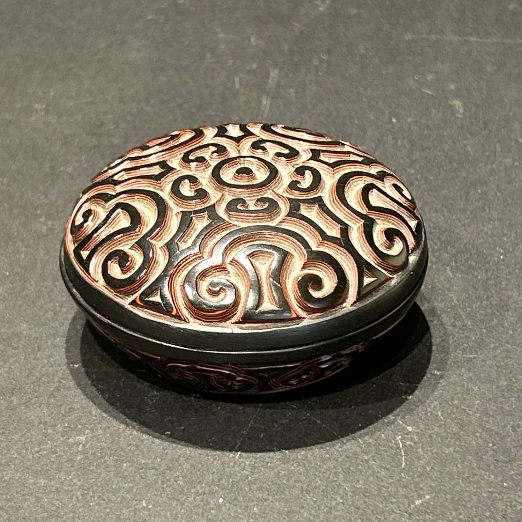 Doboz - Lakik., Bronz - Cinnabar lakkozás #1.0