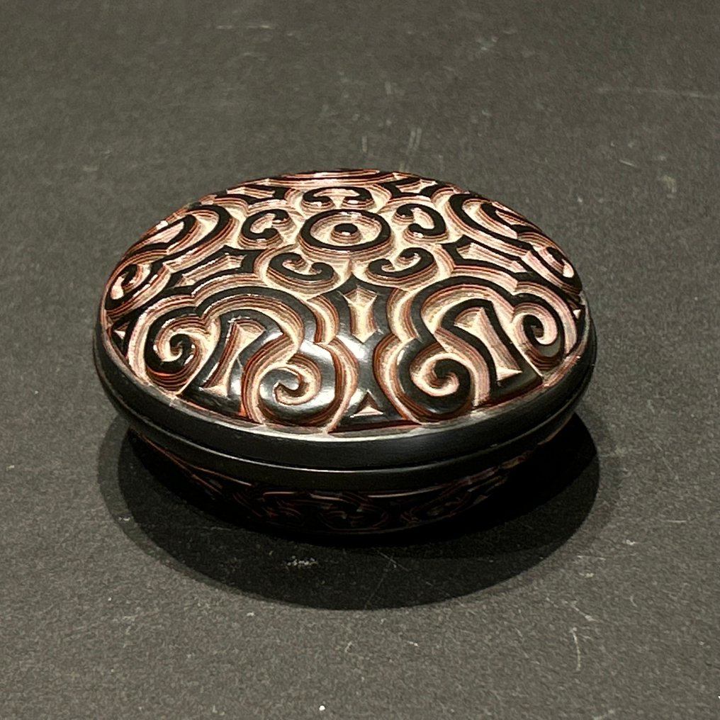 Doboz - Lakik., Bronz - Cinnabar lakkozás #3.2