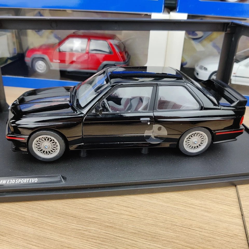 Solido 1:18 - Model samochodu - BMW E30 M3 Sport Evolution #3.2
