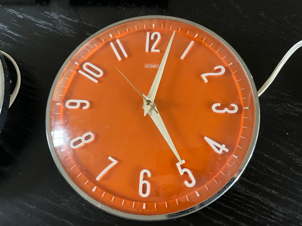 四个墙钟和三个带闹钟功能的台钟 - Metamec - 老式 塑料 - 1950-1960 #3.2