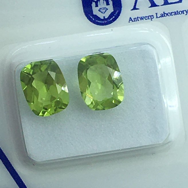 Utan reservationspris - 2 pcs Grön Peridot - 3.91 ct - Antwerp Laboratory for Gemstone Testing (ALGT) - Naturlig peridot #1.0