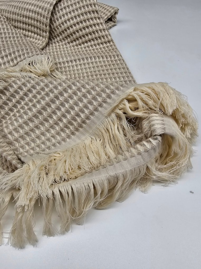 Exclusive large plaid in light mink-colored cotton blend with a nest design - 190x140cm - Blanket. - Throw  - 190 cm - 140 cm #2.1