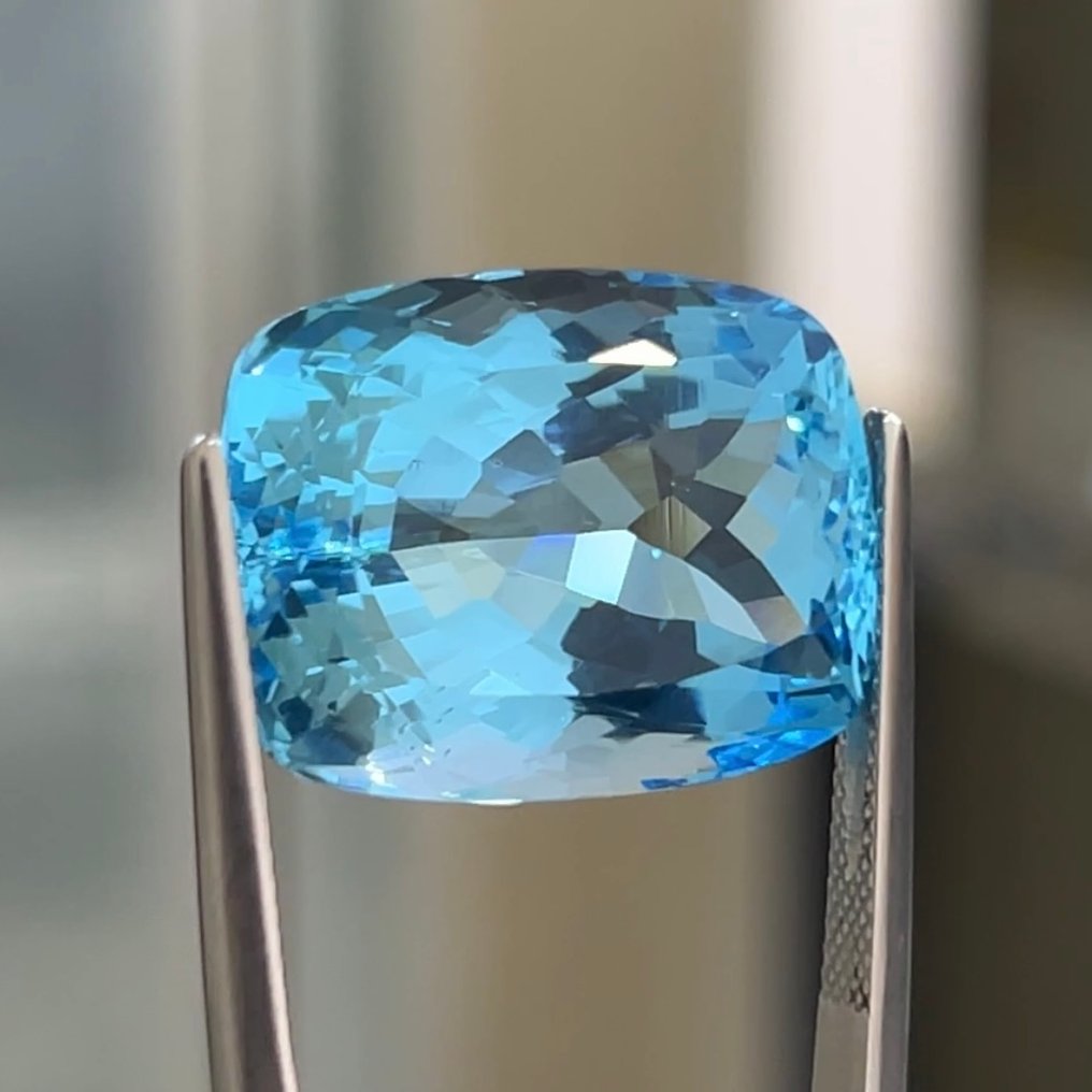 χωρίς τιμή ασφαλείας - 1 pcs  Μπλε Τοπάζιο  - 42.20 ct - Διεθνής Ένωση Έγχρωμων Πολύτιμων Λίθων (ICA GemLab) - Χρώμα Ελβετικού Μπλε #2.1