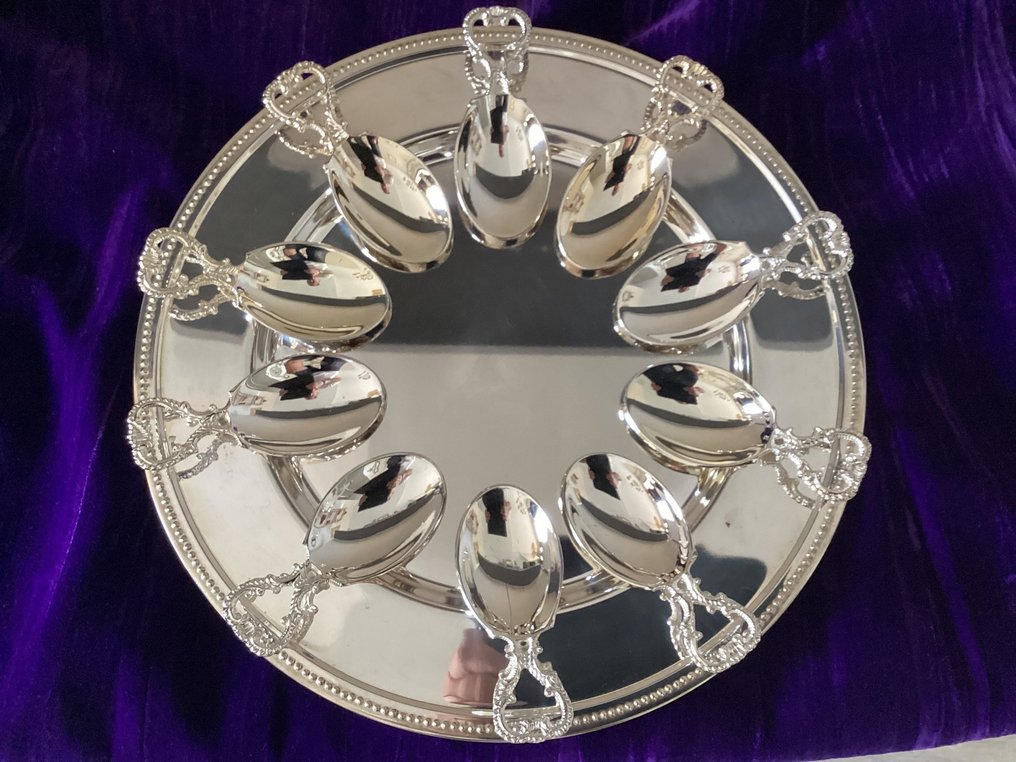 Laddningsplatta - Silverpläterad - 10 amuselepels #4.3