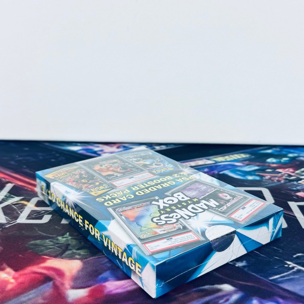 Pokémon Mystery box - Madness Mystery Box - PSA Graded Card & 2 Booster Packs - Pokémon #3.2