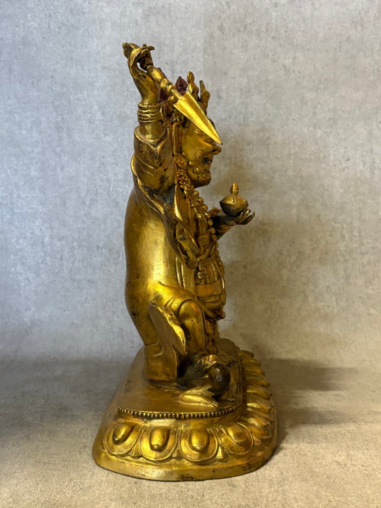 Tibetan image of Mahakala, 33 cm / 5.2 kg - Gilded Bronze - 20th century #3.2