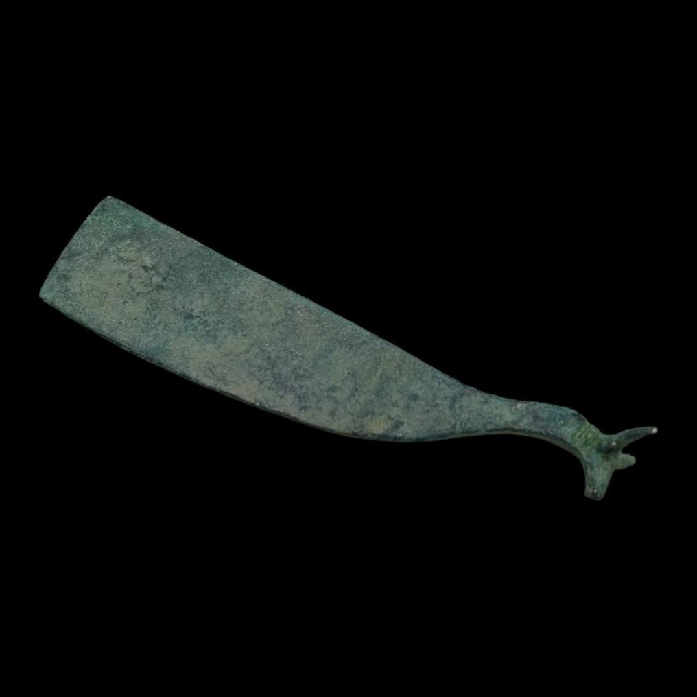 Ancient Roman razor with animal head terminal  (No Reserve Price) #1.0