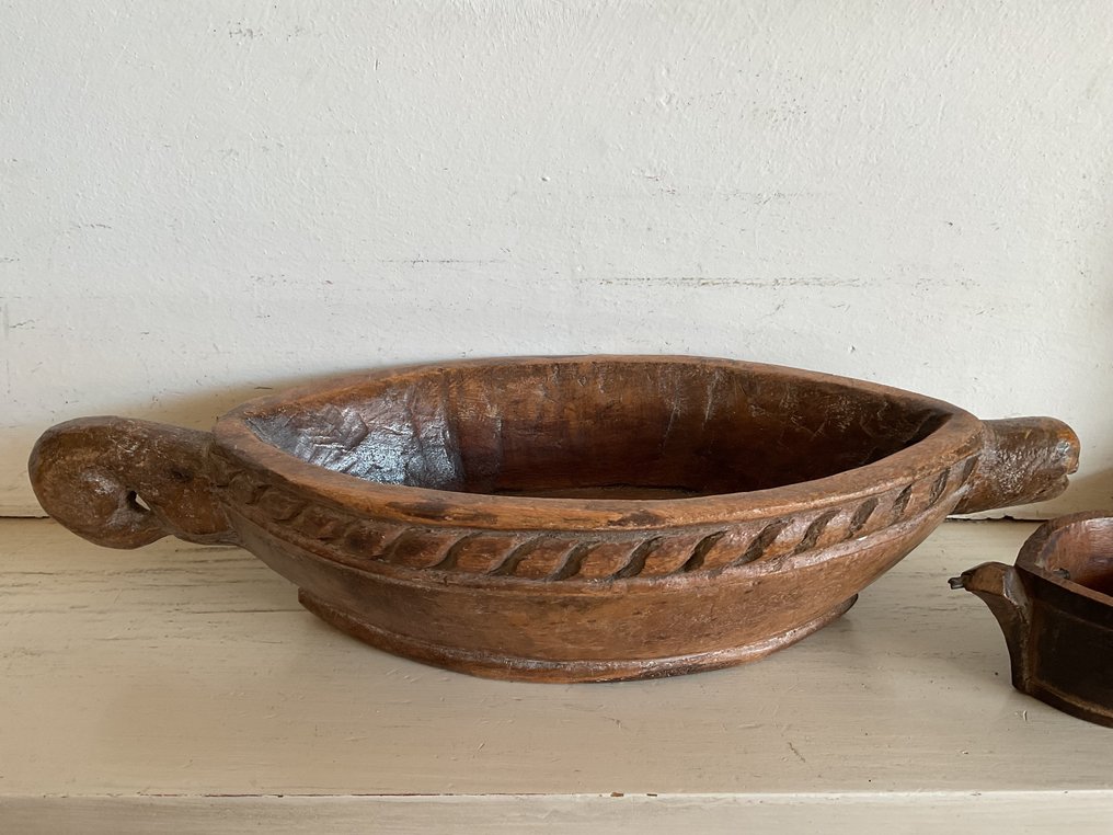 Un lot cu două vijle de opiu și o statuietă. - Lemn - India - Secolul al XVIII-lea și al XIX-lea #2.1