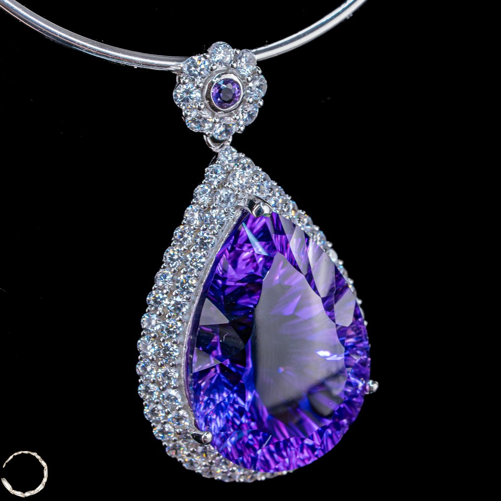 Φυσικός κρεμαστός amethyst Μια δήλωση από βασιλική κομψότητα - 925 ασήμι - 62,15ct.- 12.43 g #2.1