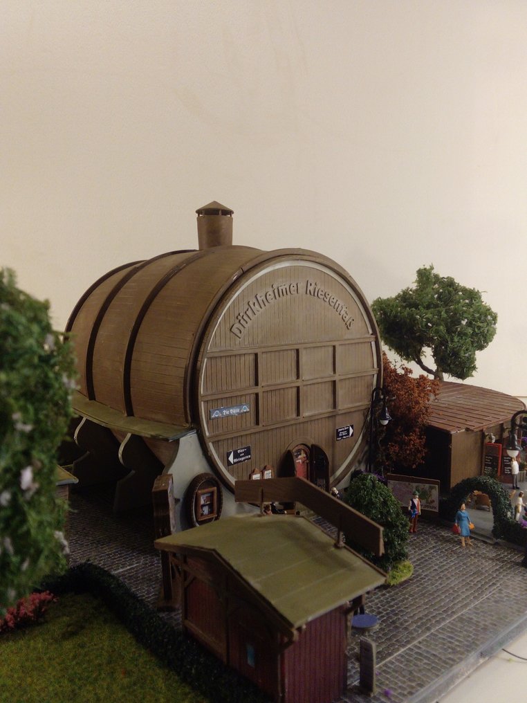 Faller, Heki, Noch, Preiser H0 - 模型火車風景 (72) - 巨型啤酒桶 Dürkheimer，细节丰富，1998年型号，独家款式。 #1.0