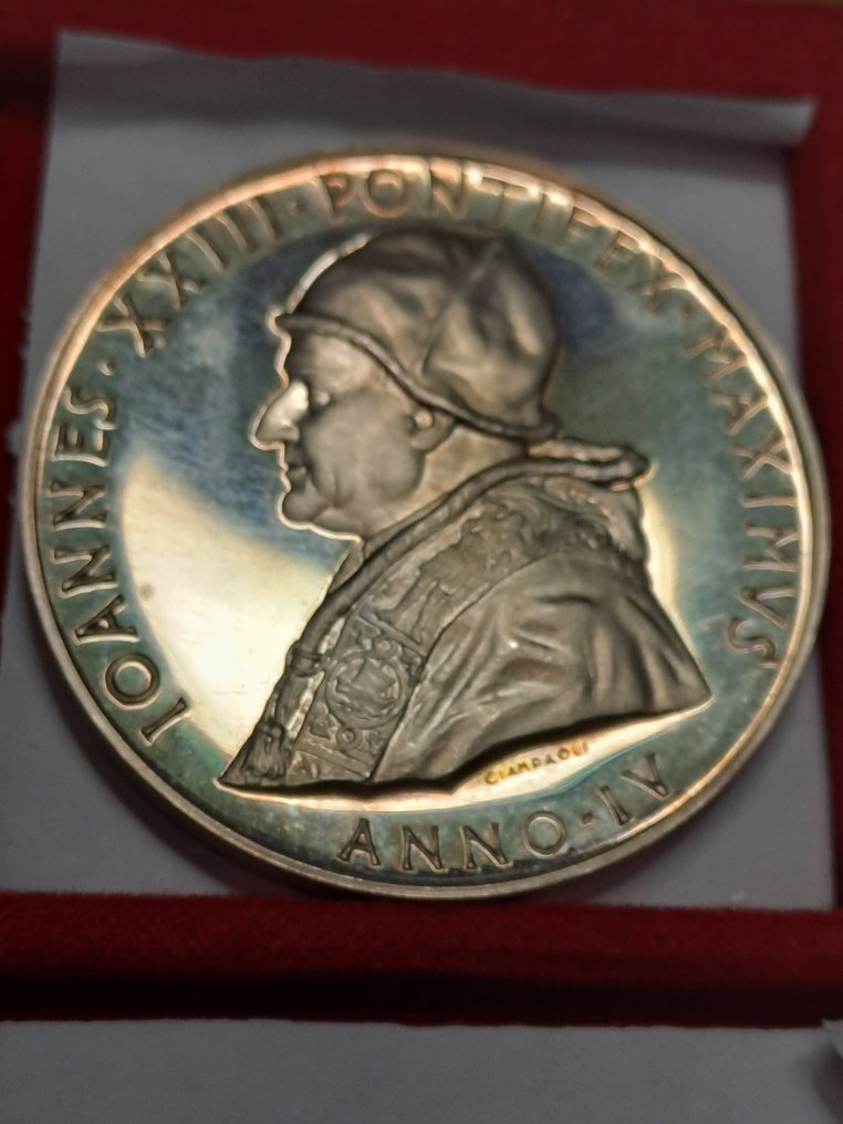 Vatican. “Giovanni XXIII Medaglie Annuali in argento anni:I°.II°.III°.IV°.V° (5 items) #4.3