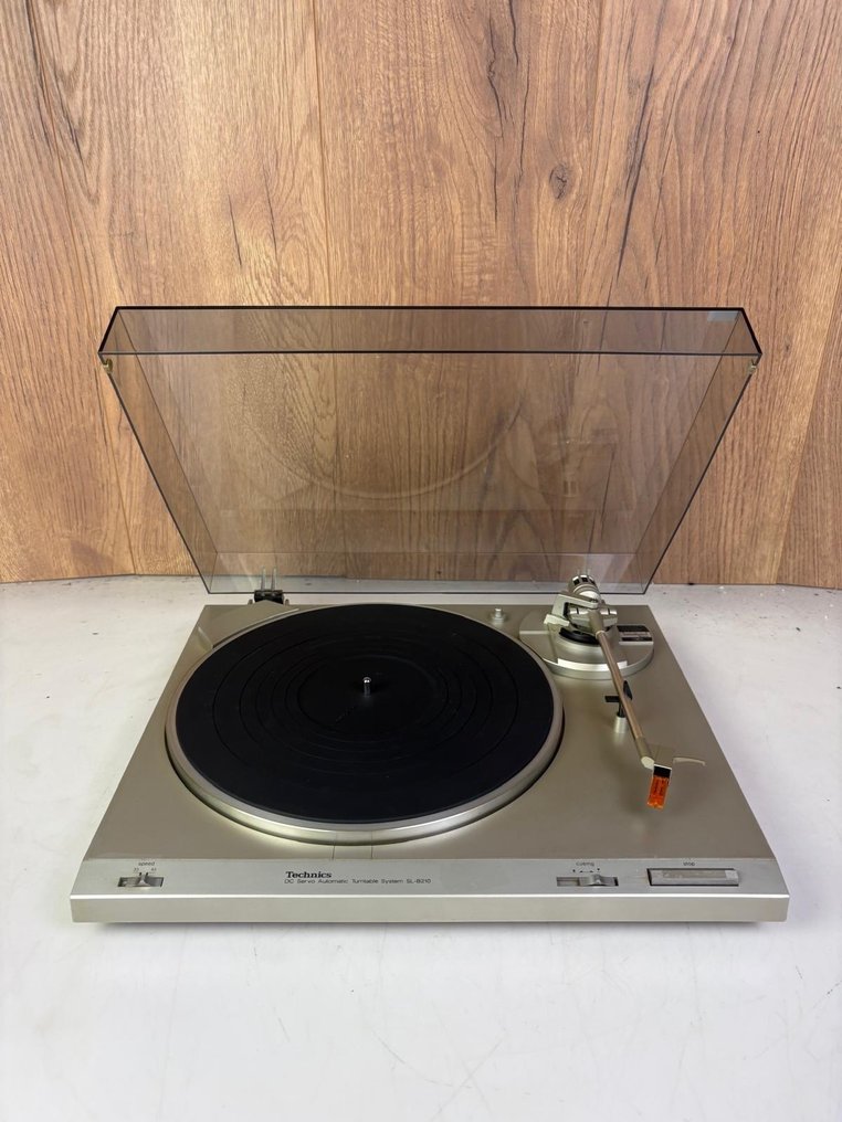 Technics - SL-B210 - Fully Automatic DC Servo Turntable #1.0