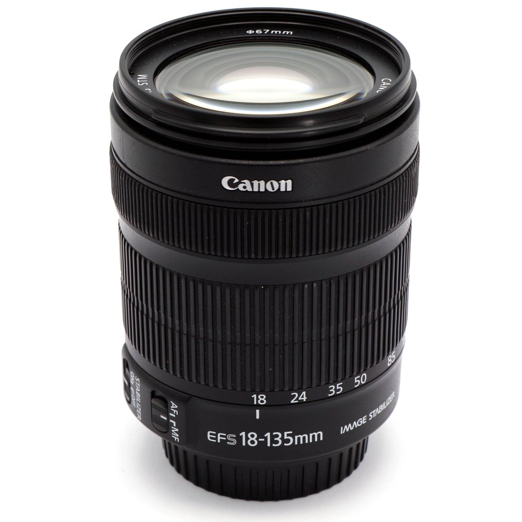 Canon EF-S 18-135mm F/3.5-5.6 IS STM met zonnekap en filter | Objectif à focale variable #1.0