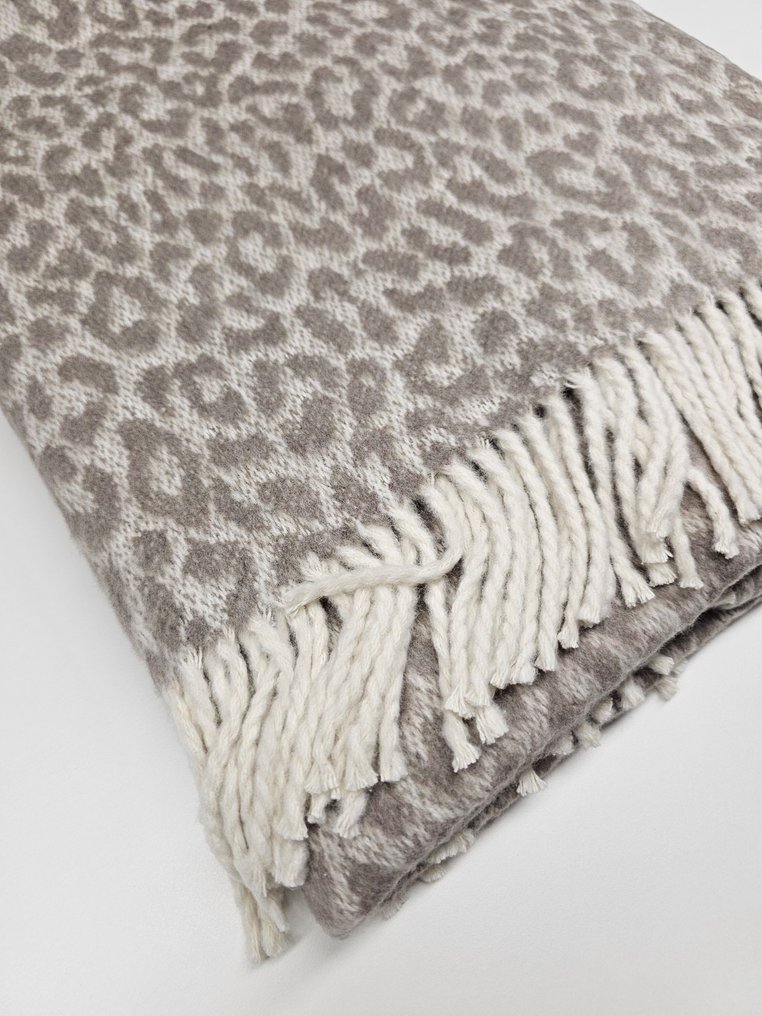 Eksklusiivinen viltti sekoitepuuvillaa, vaalean ja tumman visonin sävyissä, leopardikuviolla - - Viltti - 160 cm - 130 cm #4.3
