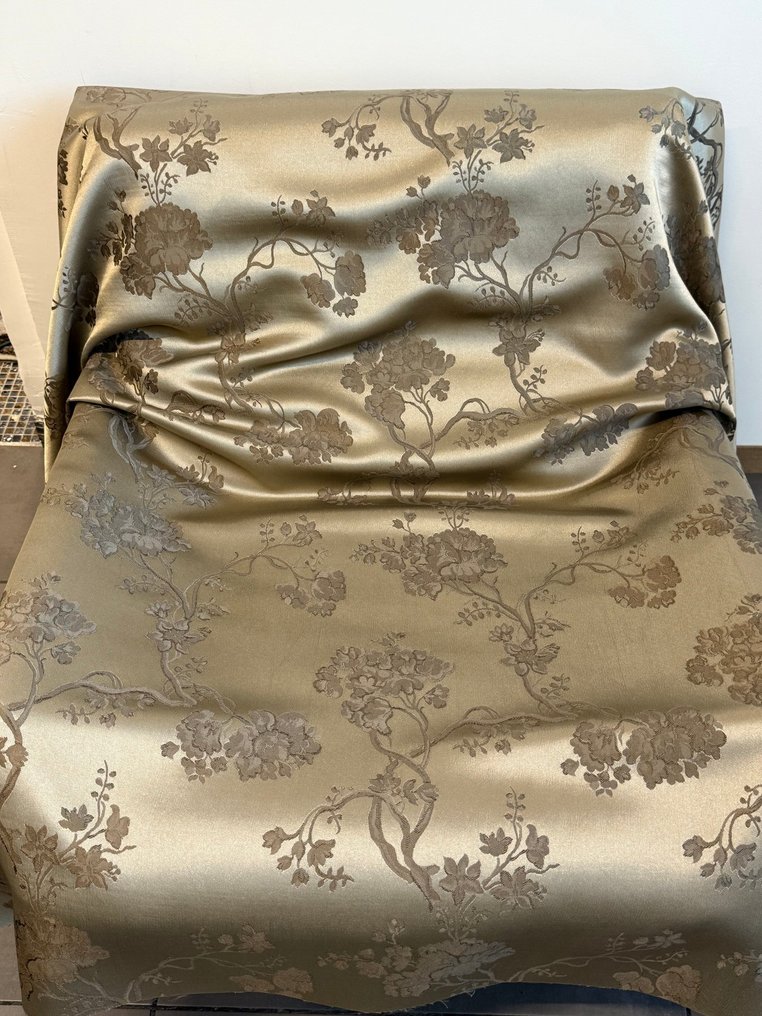 Silk lampasso with intertwined floral branches. - Upholstery fabric  - 2.5 m - 1.4 m #1.0