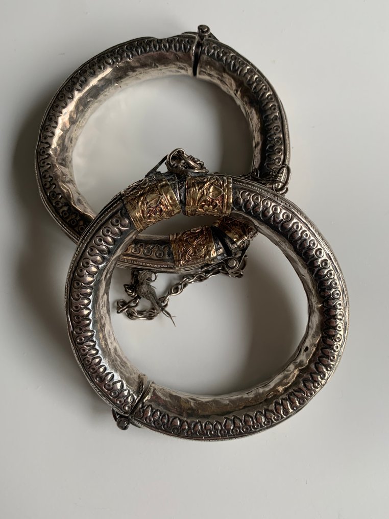 一对银色开合式阿曼手镯 - 銀 - 阿曼 - 20世紀初 #1.0