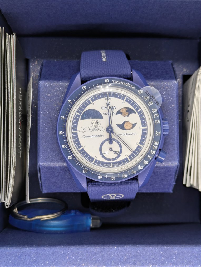 Omega - MoonSwatch Mission to Earthphase - Ingen reservasjonspris - Moonshine Gold Luna del castoro - Unisex - 2025 #3.2