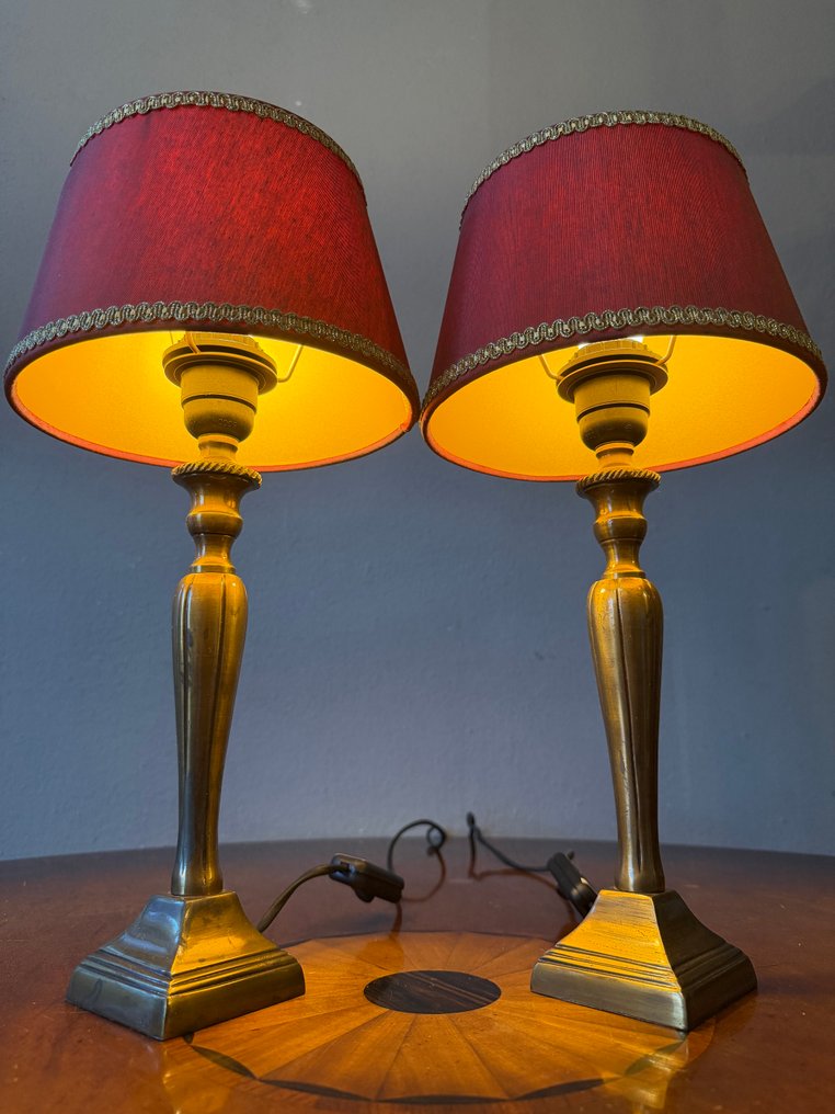 Mark Hoogendam - Table lamp (2) - Brass, Fabric - A pair of table lamps #1.0